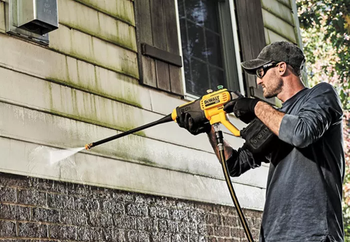 battery powered pressure washer