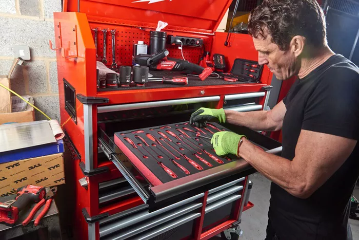 milwaukee tool chest